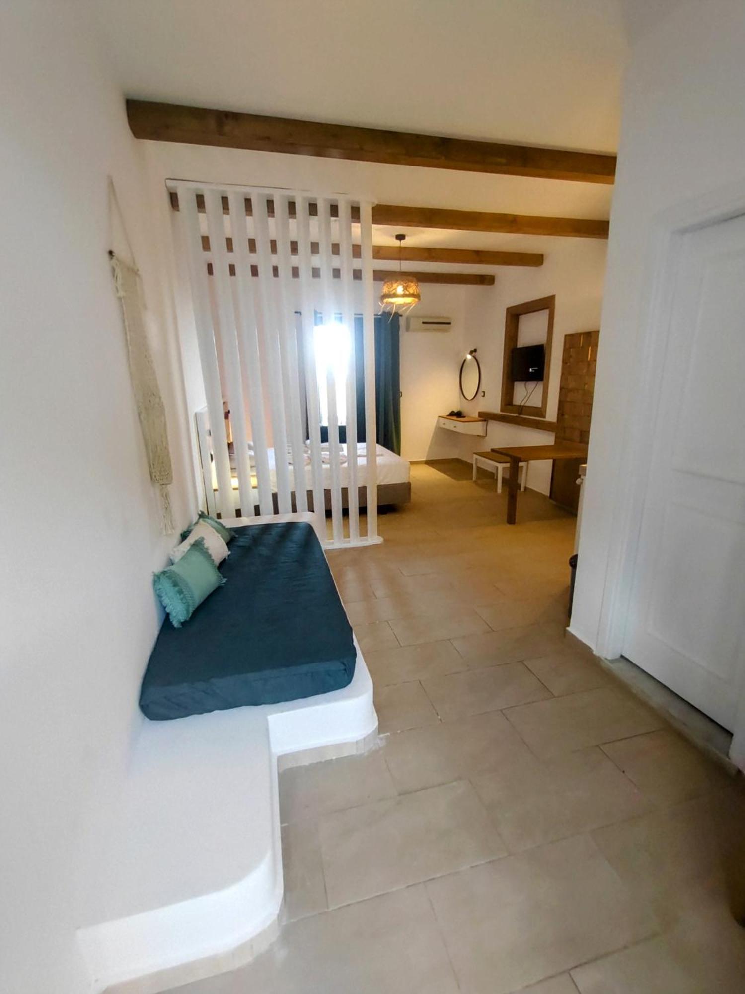 Kyra Panagia Hotel Extérieur photo